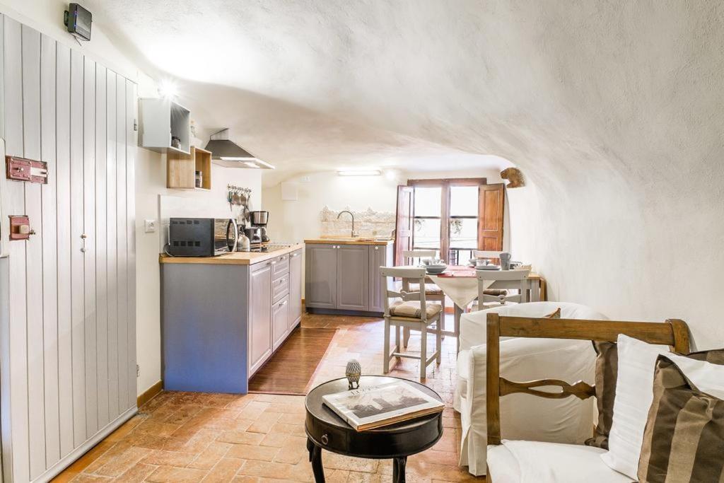 Lyon Apartment Anfiteatro Square, Lucca Exteriér fotografie