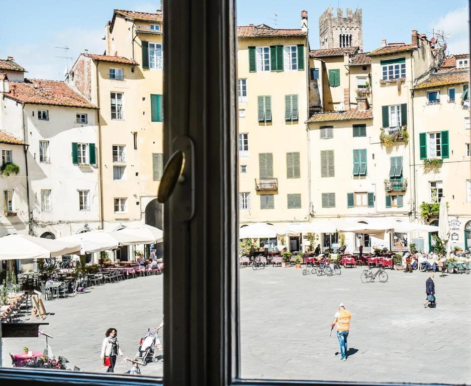 Lyon Apartment Anfiteatro Square, Lucca Exteriér fotografie